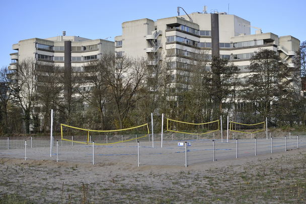 _dsc2396_paalbergweg_9en10_egm_architecten_1982 (wordt afgebroken)_voorgrond gaat ook worden bebouwd_00001.jpg